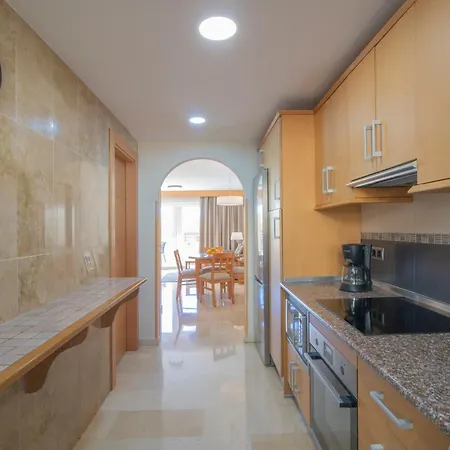 Macdonald Dona Lola Apartment *