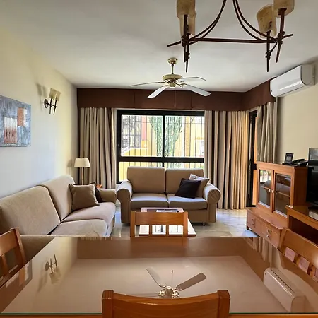 Apartment Macdonald Dona Lola