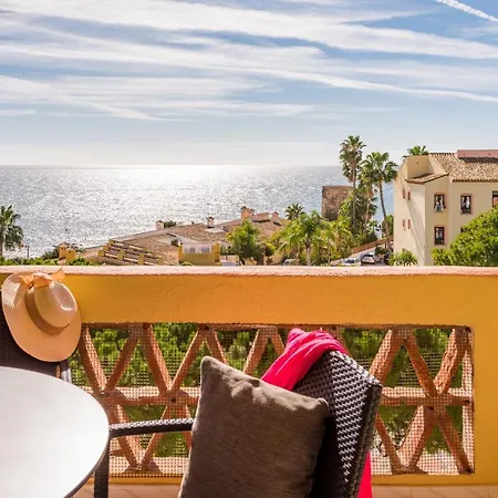 Macdonald Dona Lola Apartment *