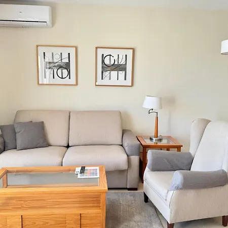 Macdonald Dona Lola Apartment *