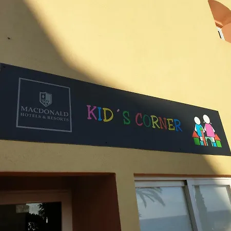 Macdonald Dona Lola